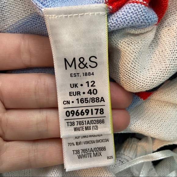 Marks and Spencer women’s v-neck striped sweater in size 8 - Picture 6 of 7